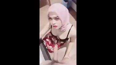 Jilbab Cantik Diminta BJ Pertama Kali, Langsung Jago dan Tidak Ada yang Percaya